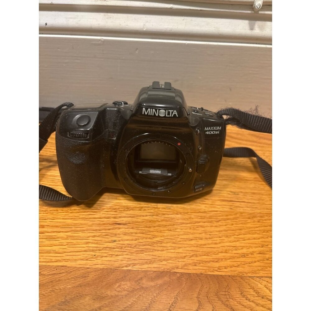 Minolta Maxxum 400si 35mm SLR Film Camera Body Black untested‎